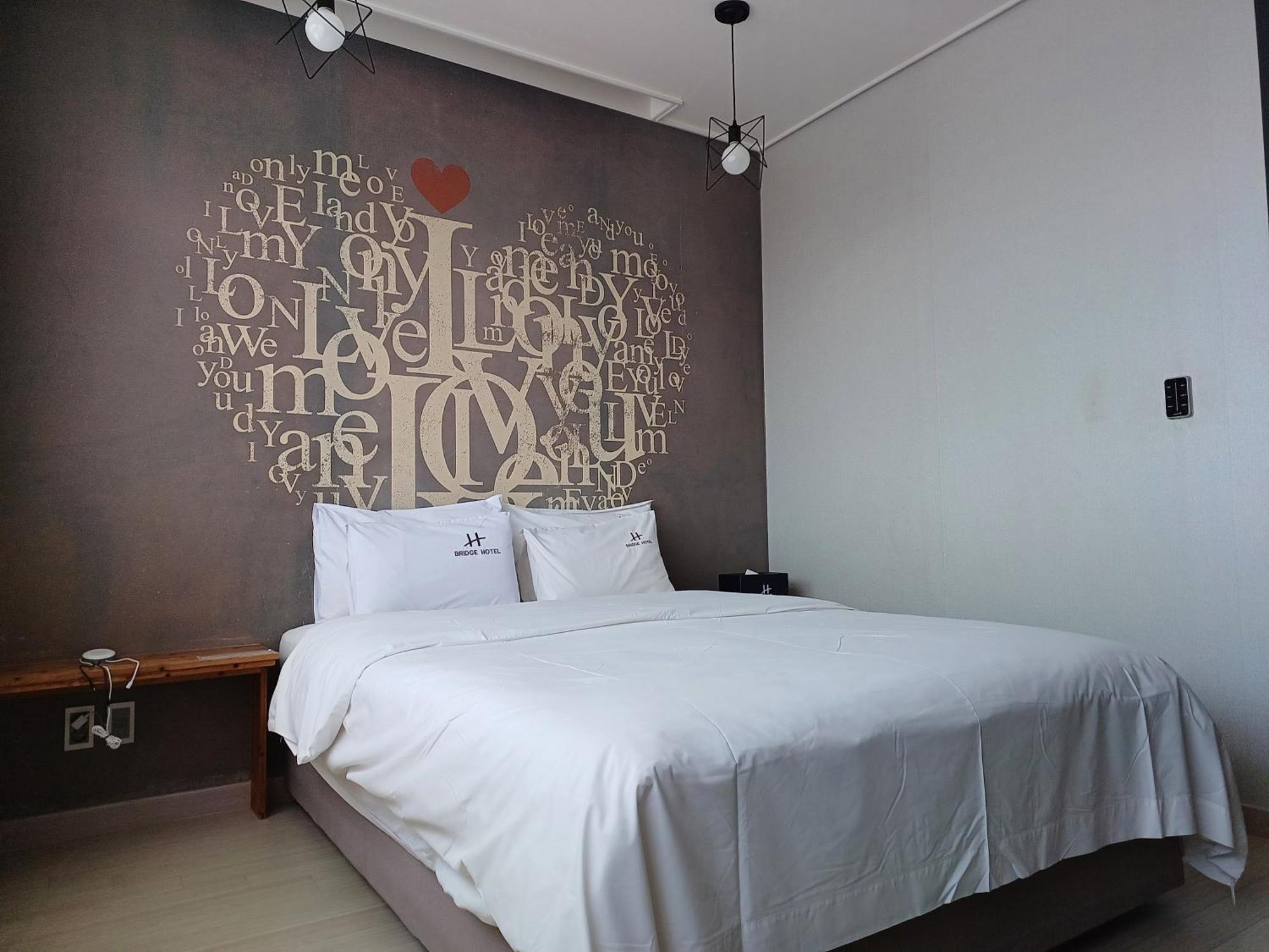 Tongyeong Bridge Hotel Ngoại thất bức ảnh