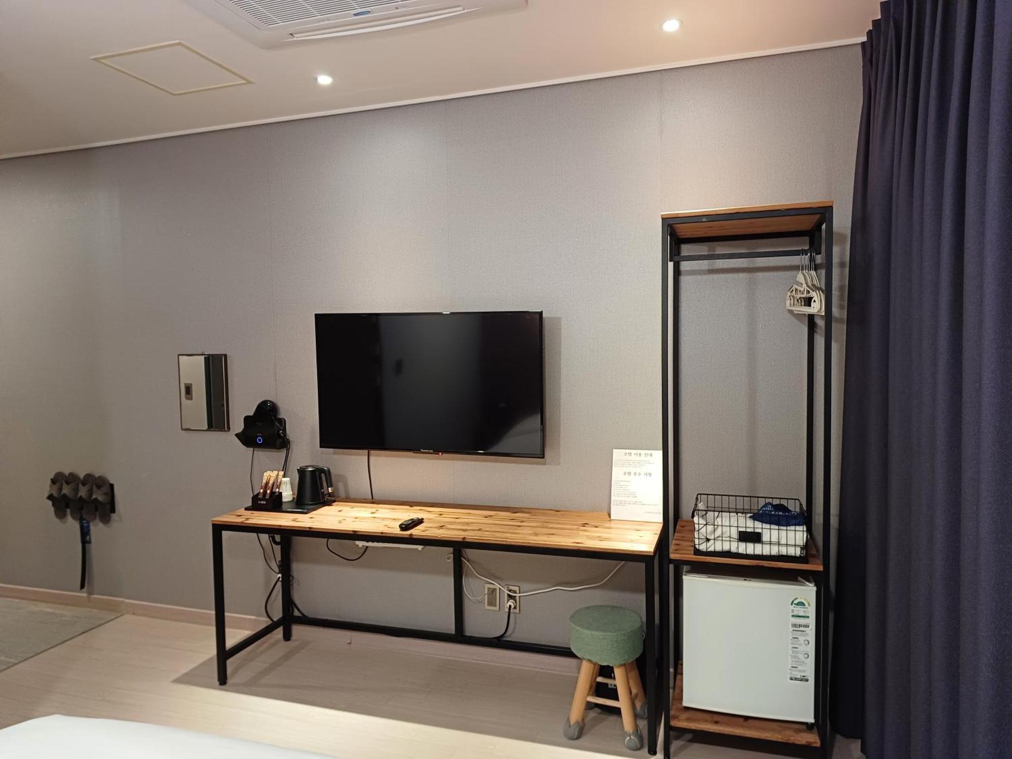 Tongyeong Bridge Hotel Ngoại thất bức ảnh